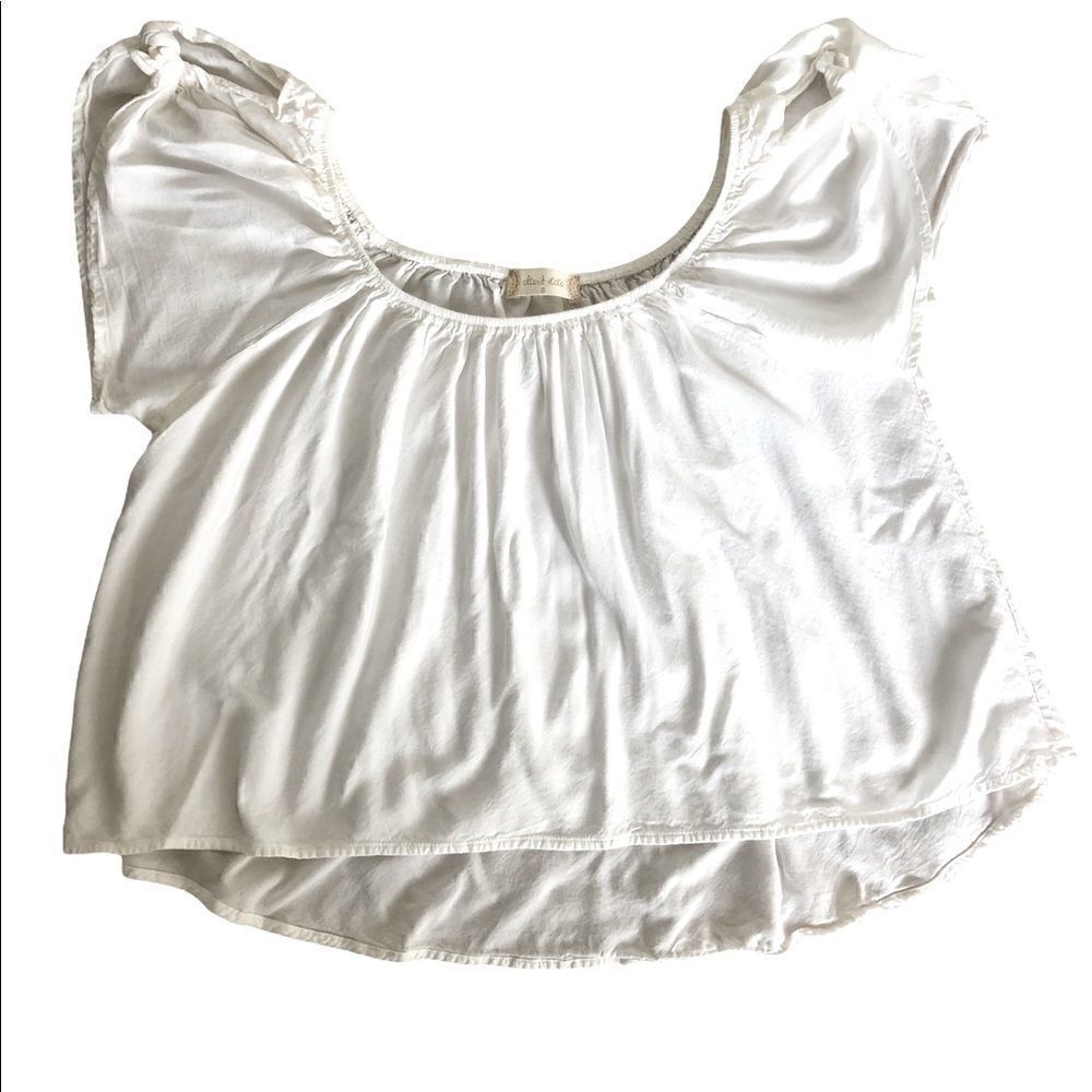 White Altar’d State Crop Top - Picture 3 of 3